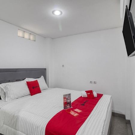 Reddoorz Syariah Near Galeria Mall Yogyakarta Exterior photo