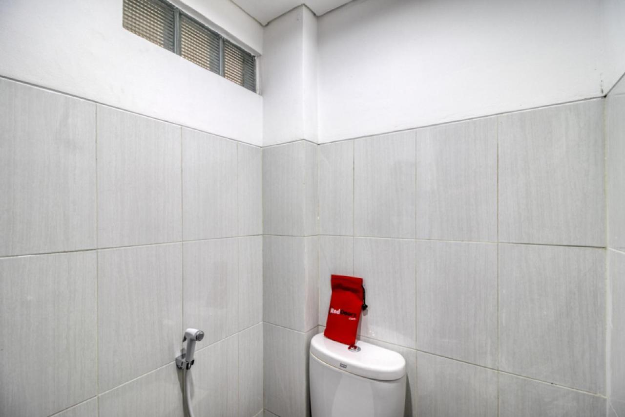 Reddoorz Syariah Near Galeria Mall Yogyakarta Exterior photo
